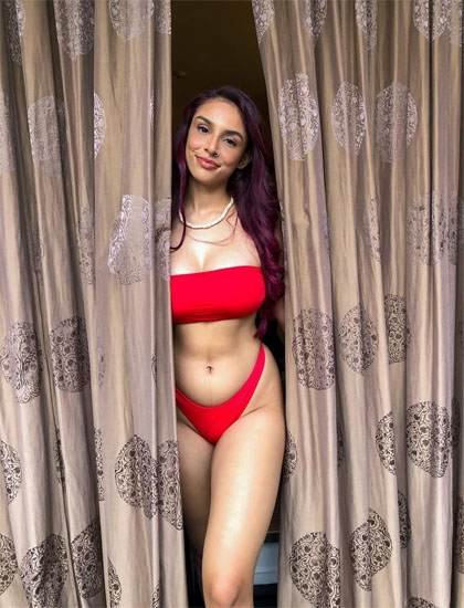 LIZA ESCORTS KOLKATA